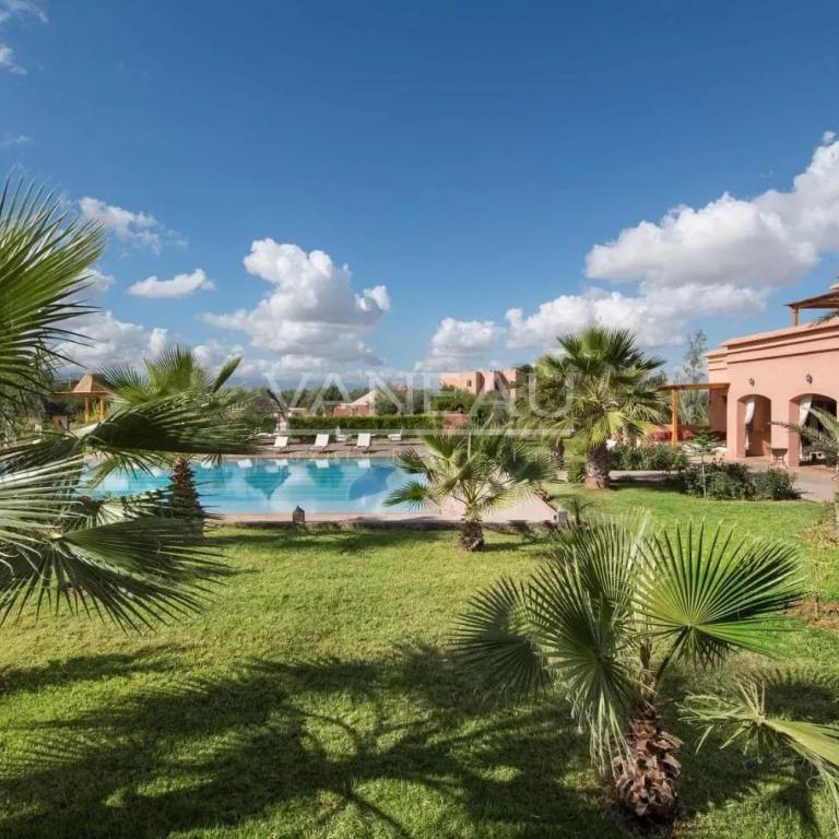 Maison d'hote  sur un hectare de terrain route de l'Ourika