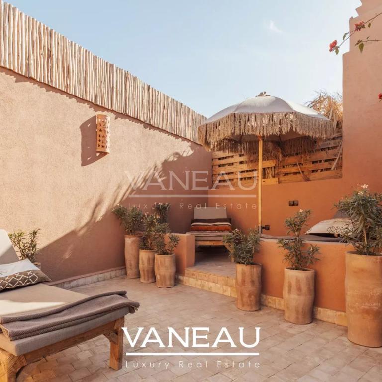 Magnifique Riad rénové avec bassin à la Kasbah