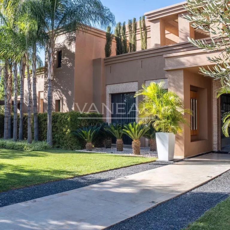 Magnifique villa front de golf