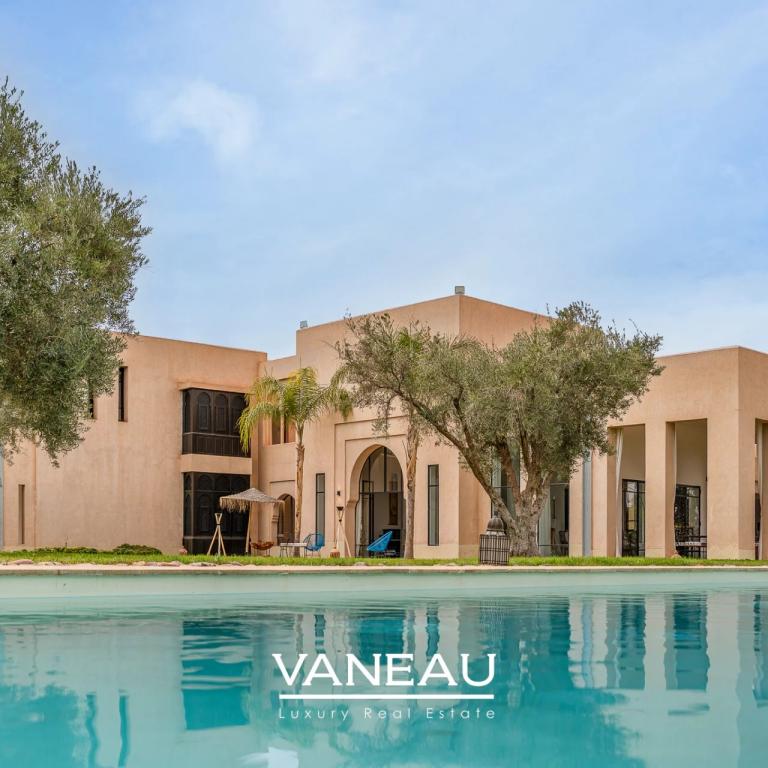 SUPERBE PALAIS MAISON D'HOTE SUR 1 HECTARE
