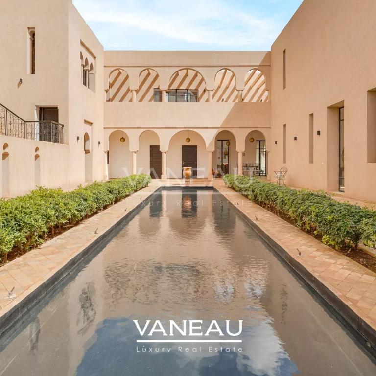 SUPERBE PALAIS MAISON D'HOTE SUR 1 HECTARE