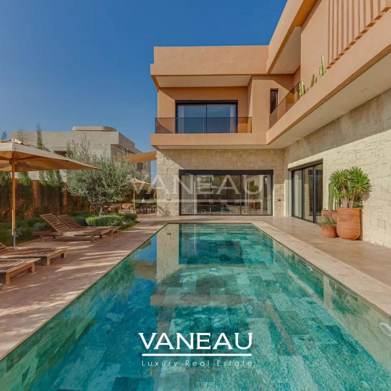 Superbe Villa sur Golf à 10 min du centre ville de Marrakech