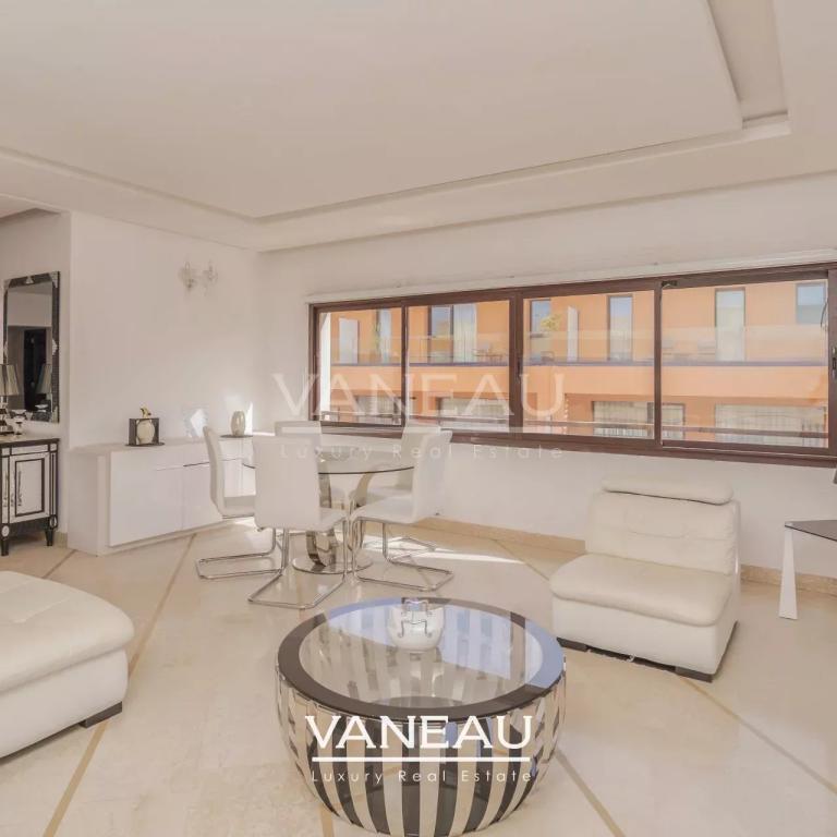 Bel appartement au 5ème étage en plein centre-ville