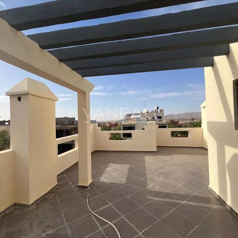 ****Villa de 150m² avec piscine***