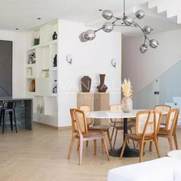 ***Superbe villa sur Golf à 25 minutes du centre***