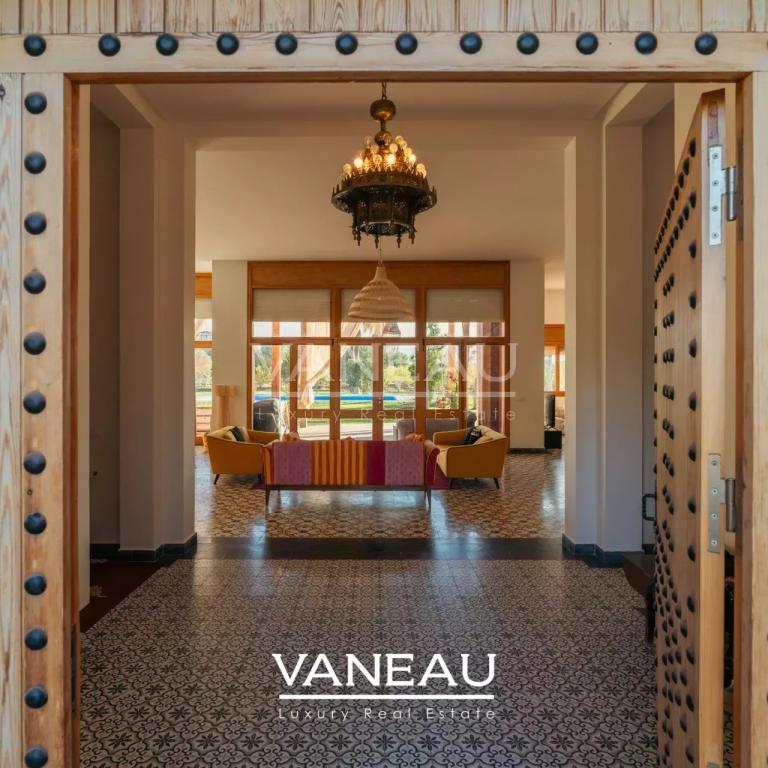 *** Maison avec un terrain de 4 hectares***