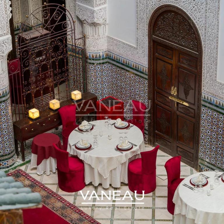 Riad Historique à Vendre - 770 m² au Sol