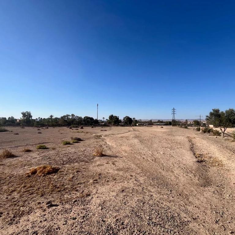 ***Palmeraie Terrain de 3400m² pour villa***