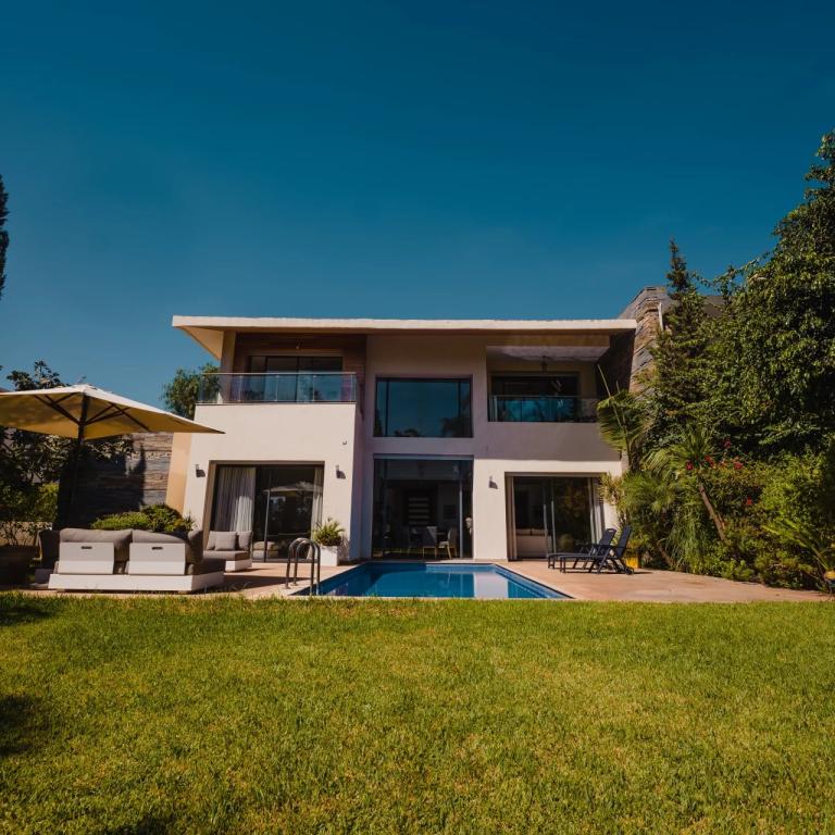 Villa de 730 m² à vendre sur Bouskoura - Maroc