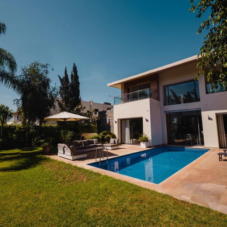 Villa de 730 m² à vendre sur Bouskoura - Maroc