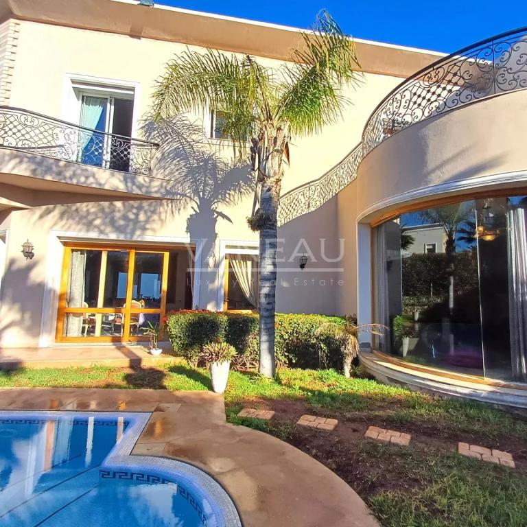 Villa de 1 042 m²  à vendre - Californie Casa