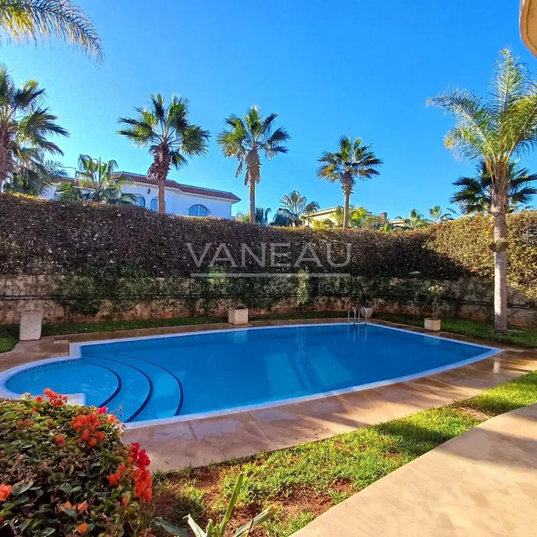 Villa de 1 042 m²  à vendre - Californie Casa