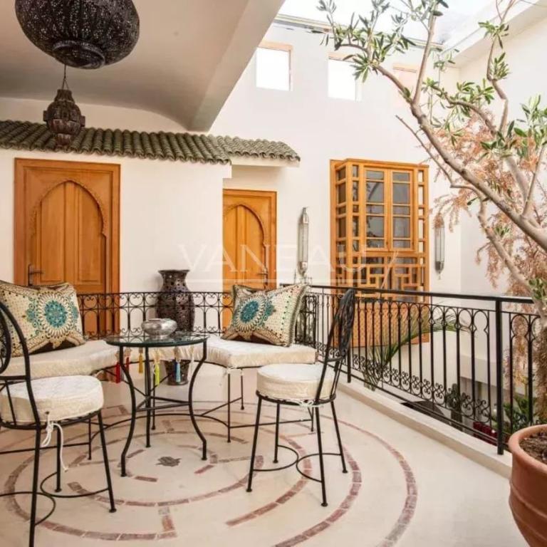 Beau riad 4 chambres  115 m2 à Sidi Mimoun