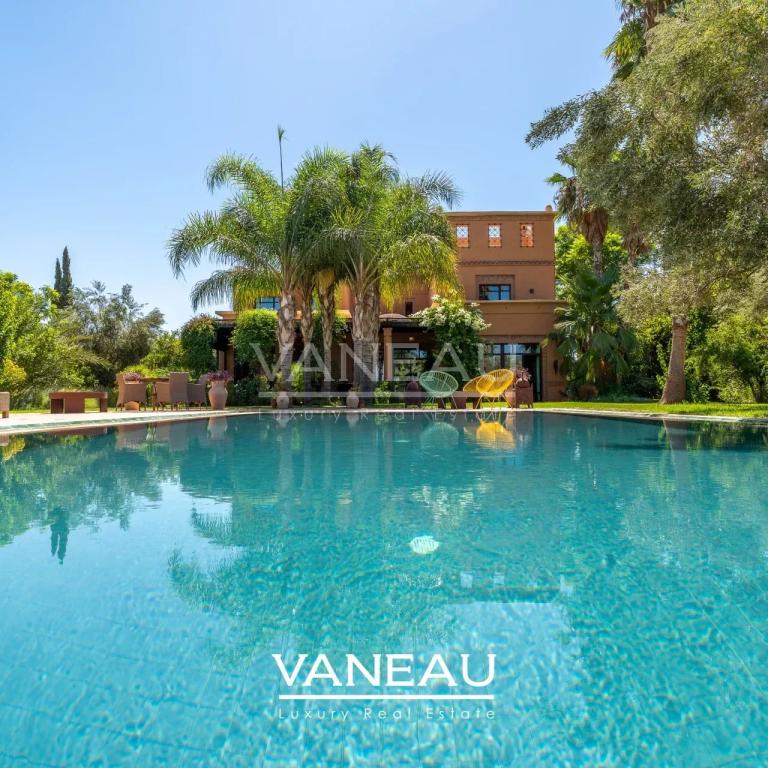 VILLA 5 CHAMBRES SUR GOLF
