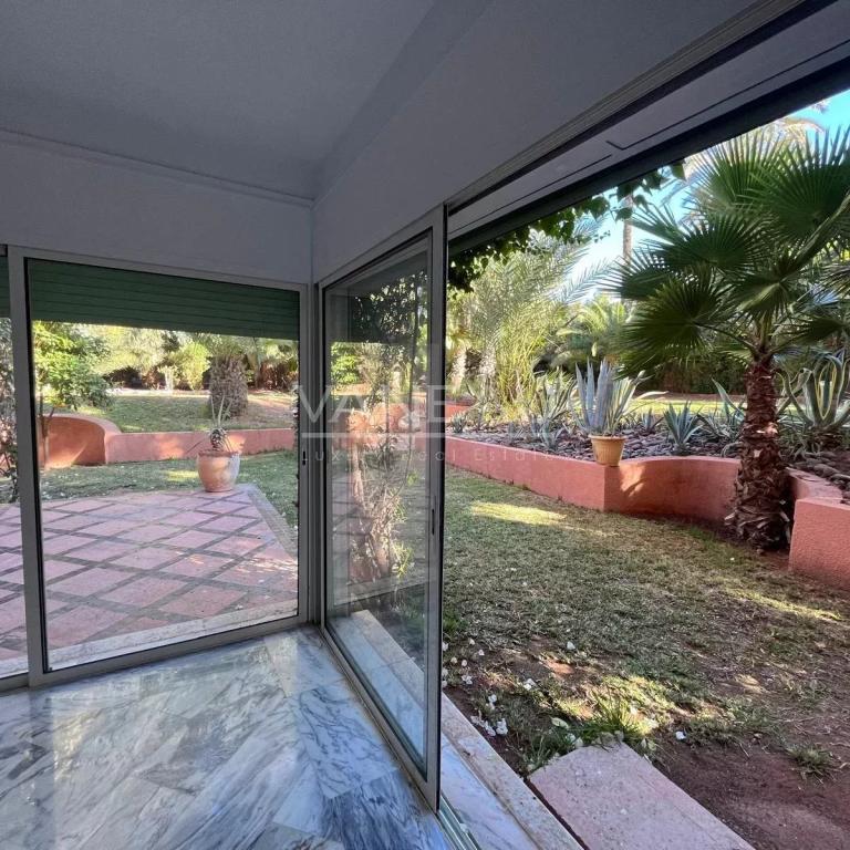 Grand appartement en duplex de trois chambres à la Palmeraie