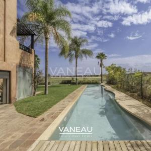 Villa front de front de golf  vue sur Atlas.