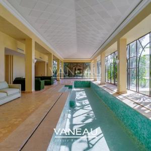 SUPERBE PROPRIÉTÉ À VENDRE AU COEUR D'UN GOLF DE PRÉSTIGE À MARR