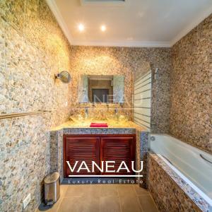 Charmente villa de 5 chambres Amelkis 1