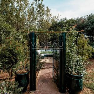 VILLA DE MAITRE SUR GOLF À VENDRE
