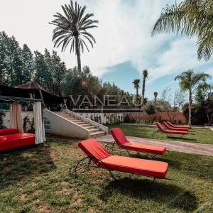 VILLA DE MAITRE SUR GOLF À VENDRE