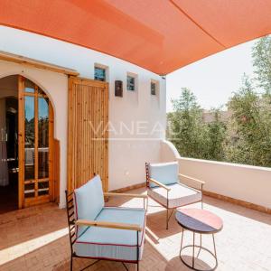 VILLA DE MAITRE SUR GOLF À VENDRE