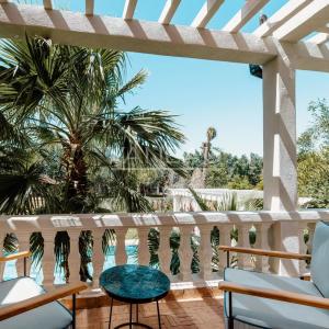 VILLA DE MAITRE SUR GOLF À VENDRE