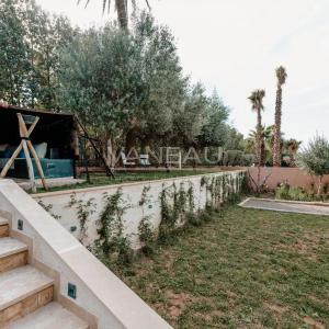 VILLA DE MAITRE SUR GOLF À VENDRE