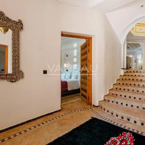 VILLA DE MAITRE SUR GOLF À VENDRE