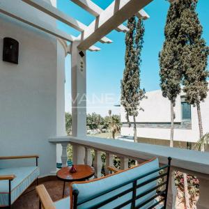 VILLA DE MAITRE SUR GOLF À VENDRE