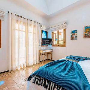 VILLA DE MAITRE SUR GOLF À VENDRE