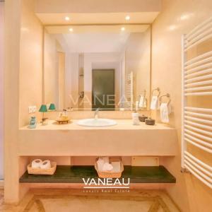 Propriété à vendre route de Fes avec VNA