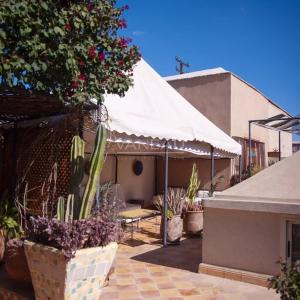 Véritable riad authentique de 8 suites en Médina