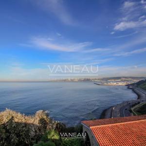 SOMPTUEUSE PROPRIÉTÉ DOMINANT LA MER À VENDRE SUR TANGER