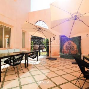 Sompteuse villa nichée au coeur de la Palmeraie