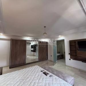 Appartement dernier étage 3 chambres Hivernage