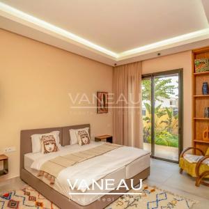 ***VILLA D'EXCEPTION DE 850m² SUR GOLF***