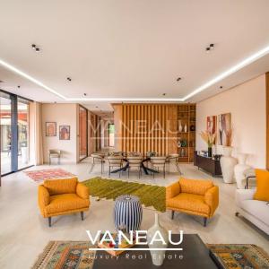 ***VILLA D'EXCEPTION DE 850m² SUR GOLF***