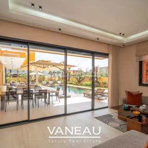 ***VILLA D'EXCEPTION DE 850m² SUR GOLF***