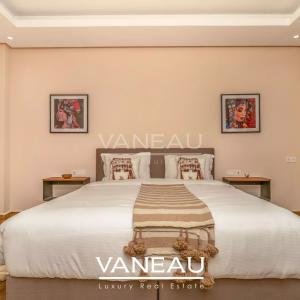 ***VILLA D'EXCEPTION DE 850m² SUR GOLF***