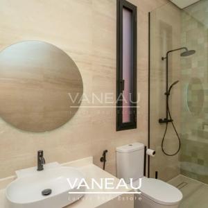 ***VILLA D'EXCEPTION DE 850m² SUR GOLF***