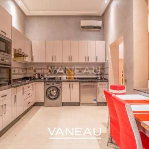 *** Villa de 505 m² sur golf prestigieux ***