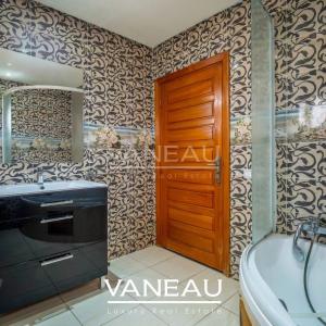 *** Villa de 505 m² sur golf prestigieux ***