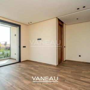 Villa de 500 m² habitable sur terrain arboré