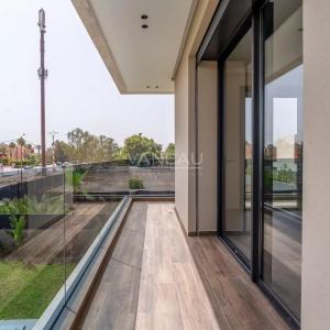 Villa de 500 m² habitable sur terrain arboré