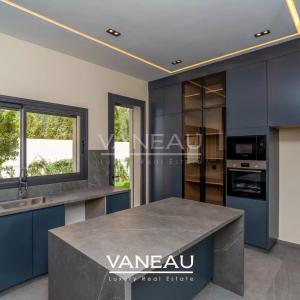 Villa de 500 m² habitable sur terrain arboré