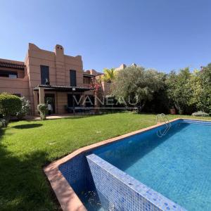 Belle villa 3 chambres front de golf route Ourika