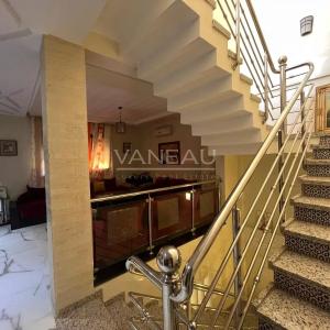 Maison familiale avec piscine Targa