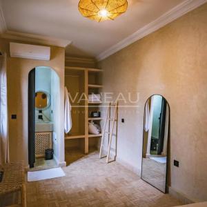 Riad trois chambres avec bassin et vue Koutoubia