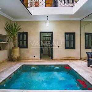Riad trois chambres avec bassin et vue Koutoubia