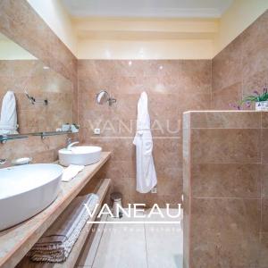 Charmente villa de 5 chambres Amelkis 1